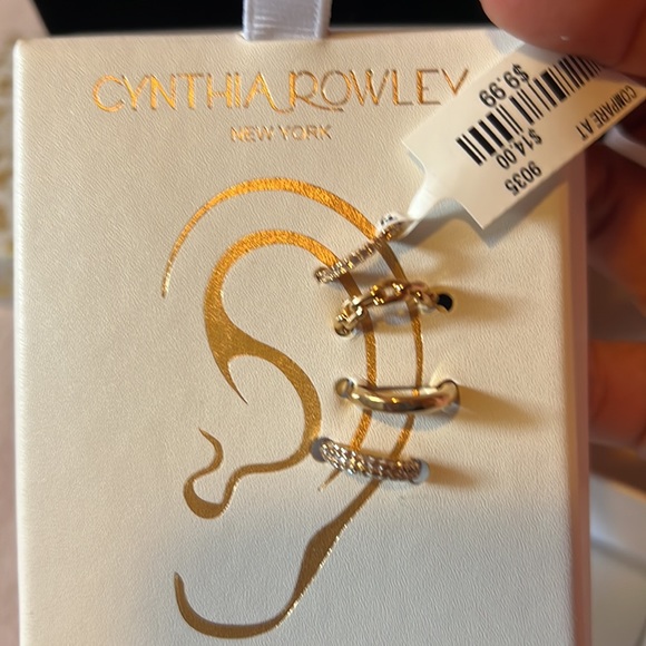 Cynthia Rowell New York ear cuffs - Picture 3 of 4